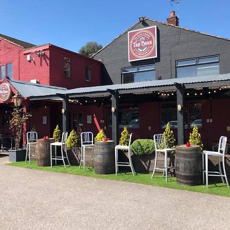 Lodge At Tap Haus Mansfield Woodhouse Esterno foto